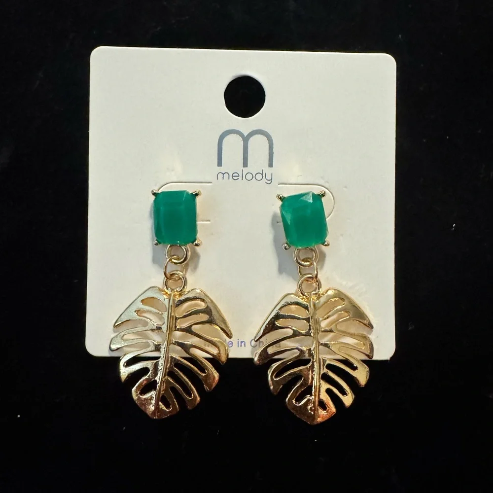 Tropical Gold Leaf Drop Earrings Green Stone Resort Statement - Picture 2 of 3
